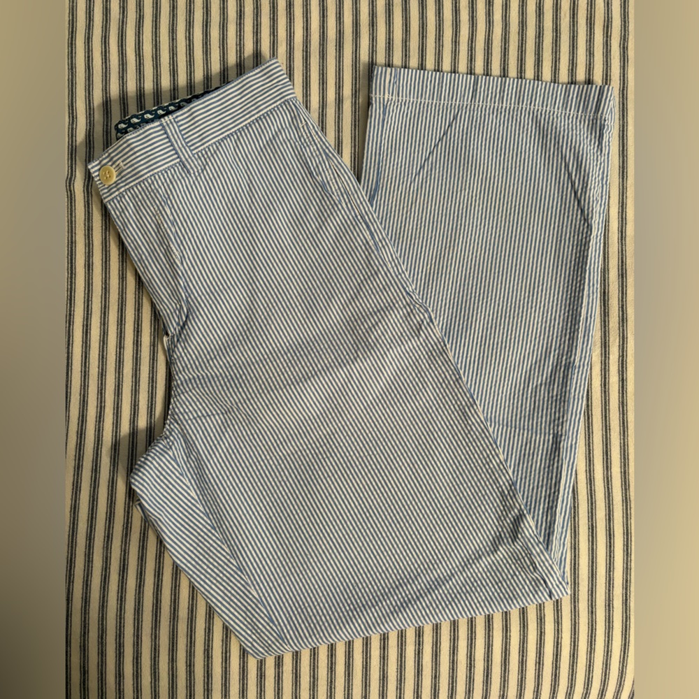 Vineyard Vines Seersucker boys chino pants. Size 18.